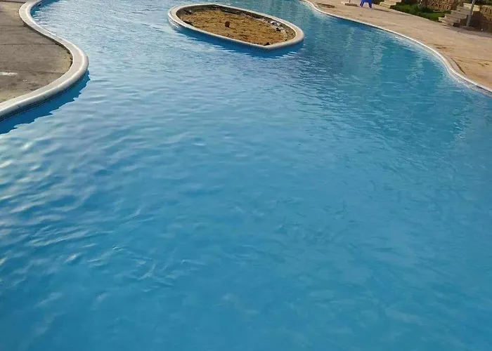 Elsokhna فخامة لاسيرينا Shaleh Apartment *